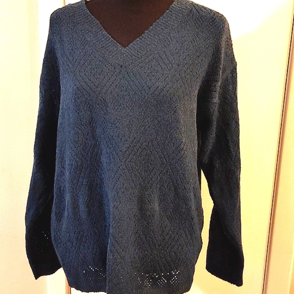 New Super Soft Sweater - Picture 6 of 11